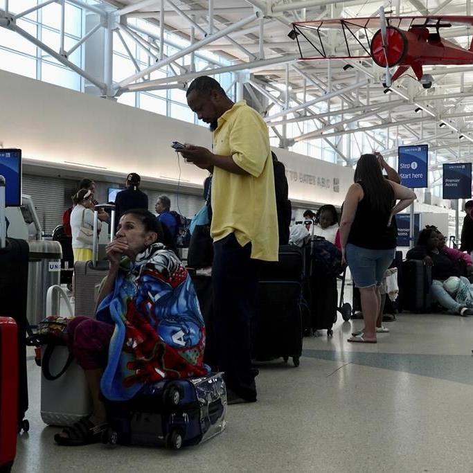 South Floridians mop up, recall fear after historic deluge